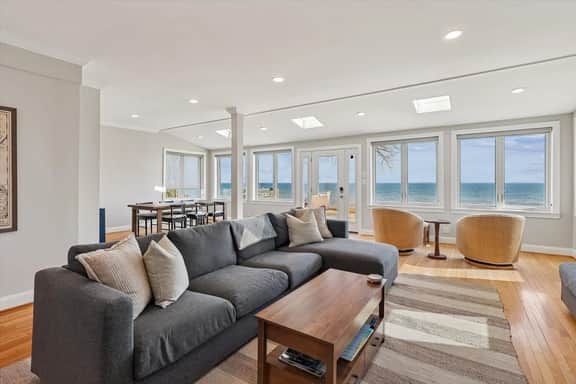 A Coastal Retreat on the Chesapeake Bay