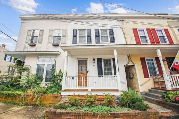 Two-bedroom Downtown Home