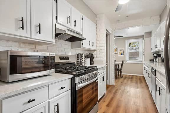 Eastport 3 bedroom Cottage: Walk to Downtown