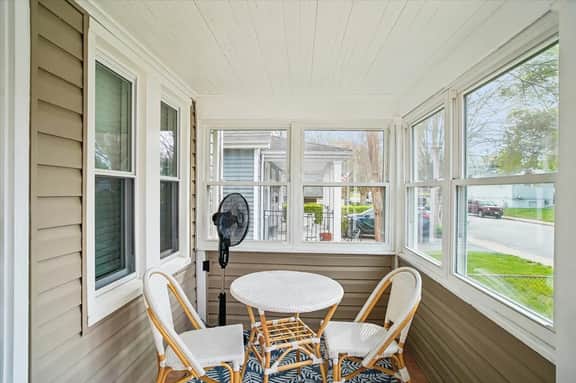 Eastport 3 bedroom Cottage: Walk to Downtown