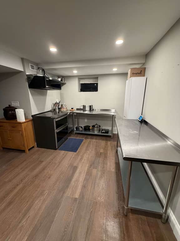 Silver Spring Spacious Apartment